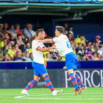 Ferran Torres esulta con Gavi